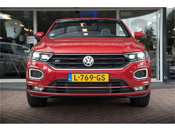 Volkswagen T-Roc Cabrio 1.5 TSI R-Line  Image 2